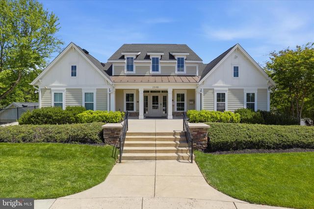 25101 CROXLEY GREEN SQ, Aldie, VA 20105