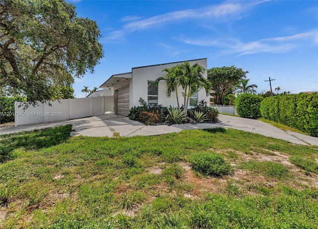 2001 NE 122nd Rd, North Miami, FL 33181