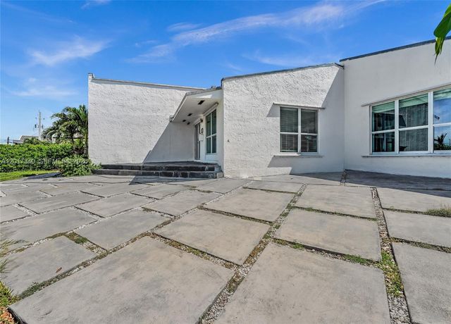 2001 NE 122nd Rd, North Miami, FL 33181