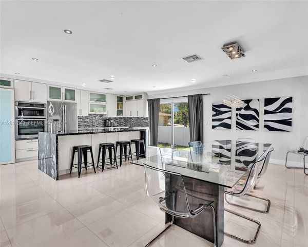 2001 NE 122nd Rd, North Miami, FL 33181