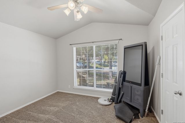 100 Farmview, Cibolo, TX 78108