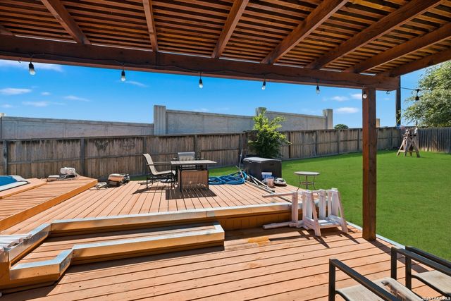 100 Farmview, Cibolo, TX 78108
