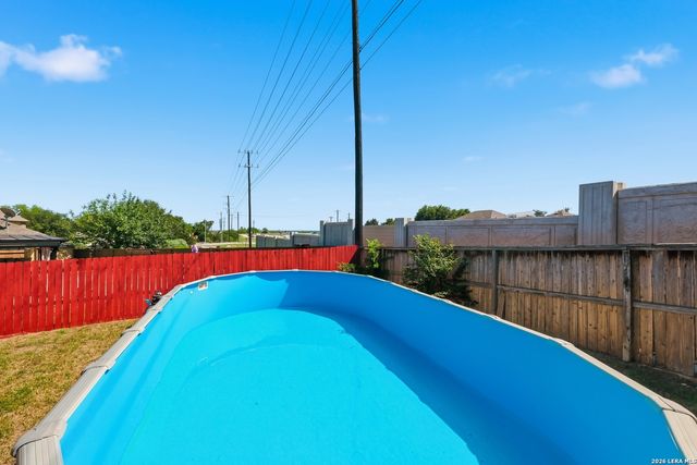 100 Farmview, Cibolo, TX 78108