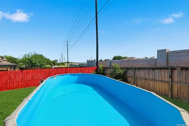 100 Farmview, Cibolo, TX 78108