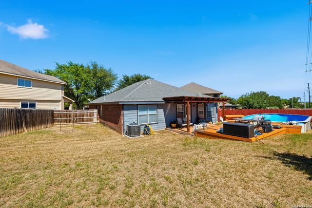 100 Farmview, Cibolo, TX 78108