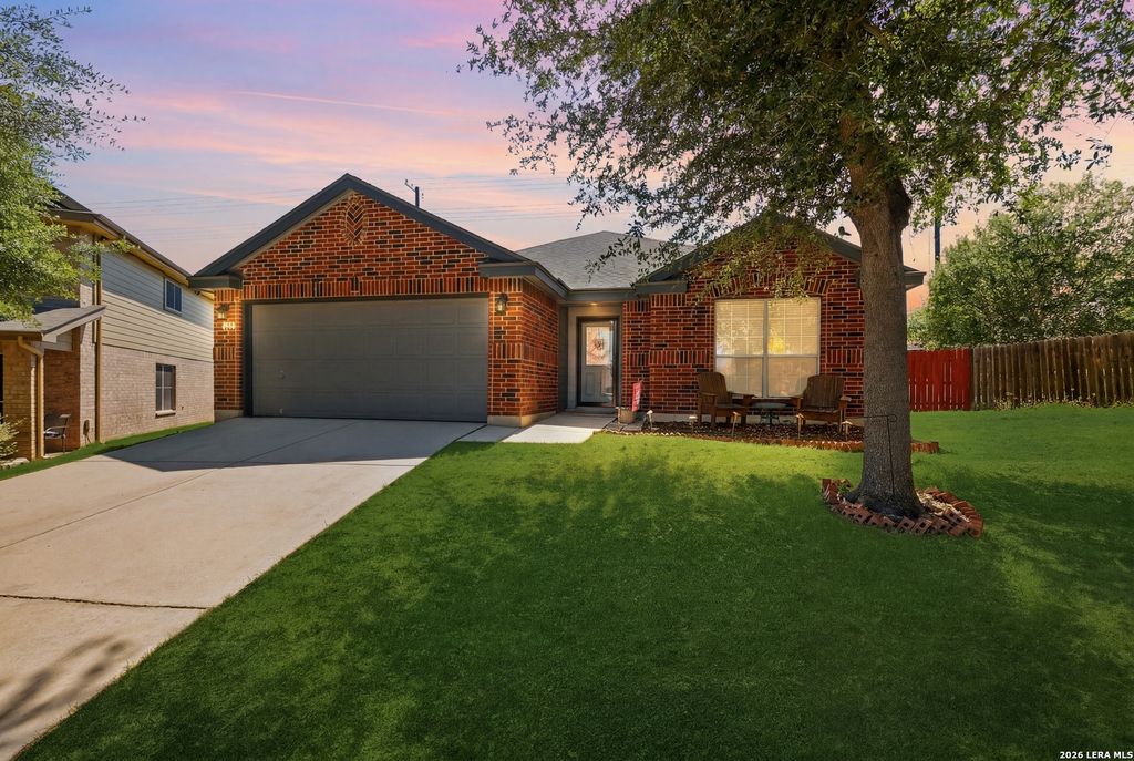 100 Farmview, Cibolo, TX 78108