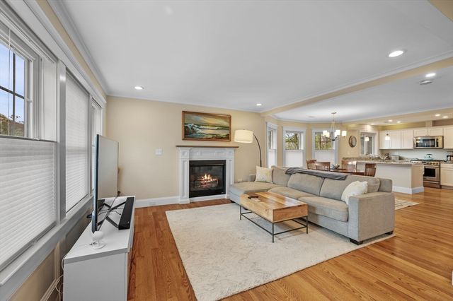 52 Ashland St 52, Medford, MA 02155