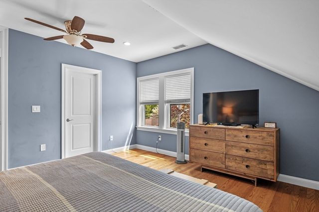 52 Ashland St 52, Medford, MA 02155