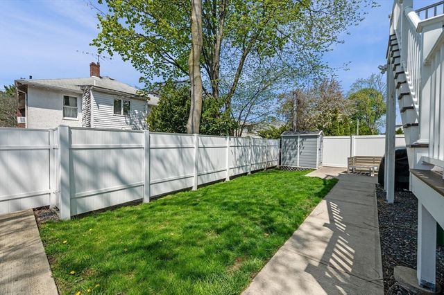 52 Ashland St 52, Medford, MA 02155