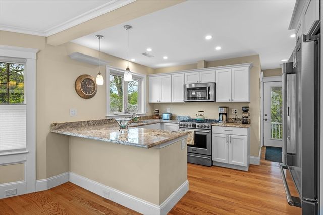 52 Ashland St 52, Medford, MA 02155