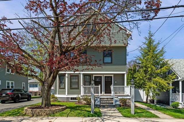 52 Ashland St 52, Medford, MA 02155