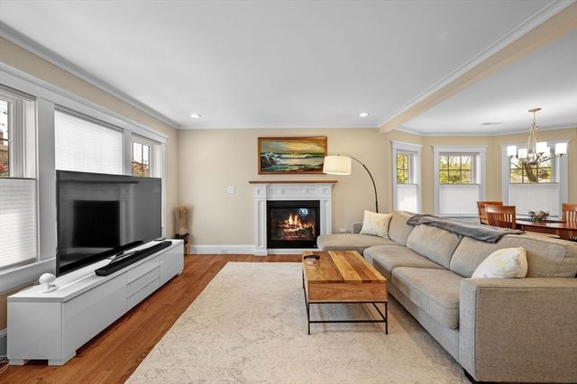 52 Ashland St 52, Medford, MA 02155