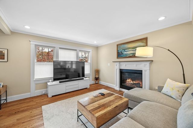 52 Ashland St 52, Medford, MA 02155