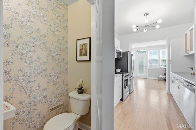 3936 Wyoming Street, St Louis, MO 63116