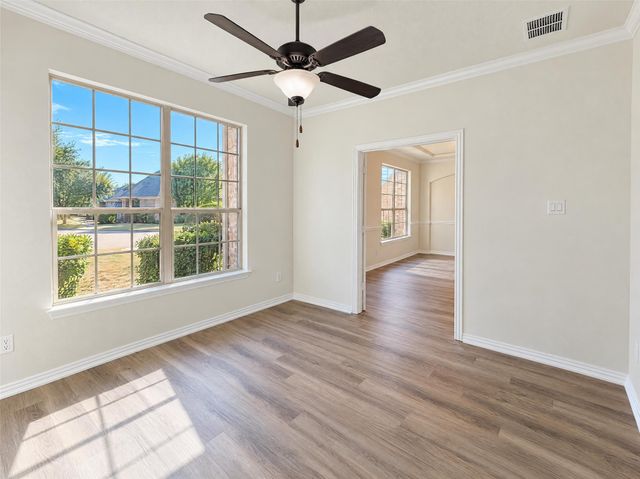 6715 Winding Valley Trail, Rowlett, TX 75089