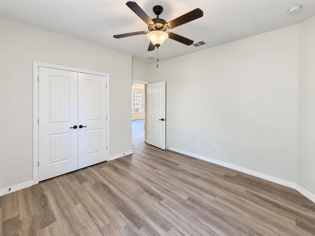 6715 Winding Valley Trail, Rowlett, TX 75089