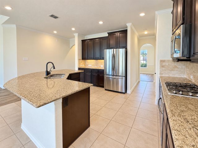 6715 Winding Valley Trail, Rowlett, TX 75089