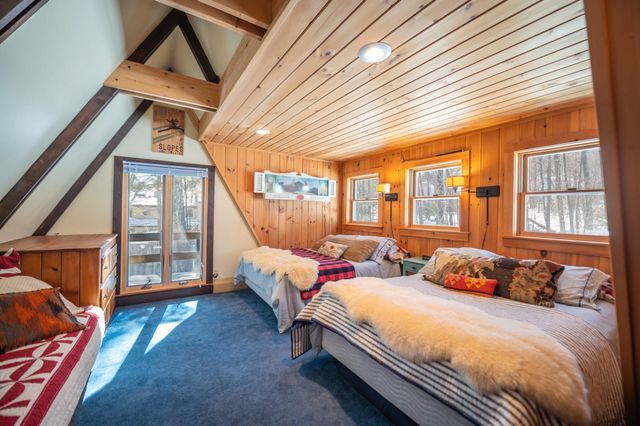 13 Yodeling Lane, Dover, VT 05356