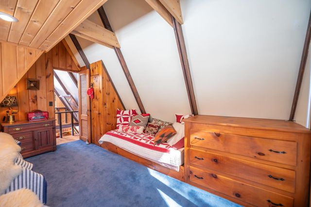 13 Yodeling Lane, Dover, VT 05356