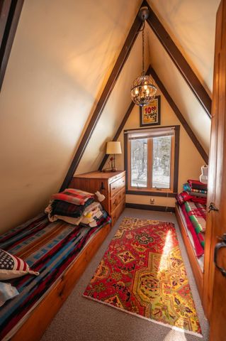 13 Yodeling Lane, Dover, VT 05356