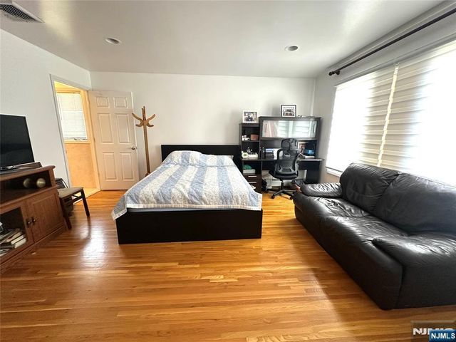 85 Lincoln Street B, Fairview, NJ 07022