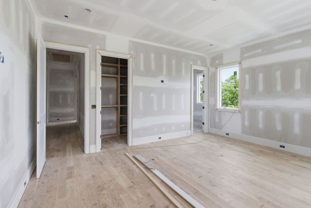 2203 Castleman Dr, Nashville, TN 37215