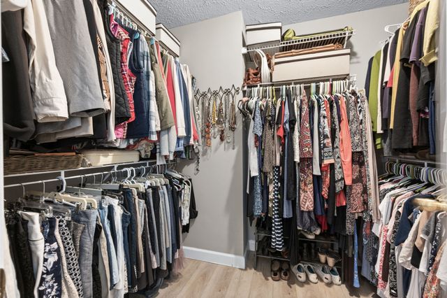 1038 Lexington Farms Dr, Spring Hill, TN 37174