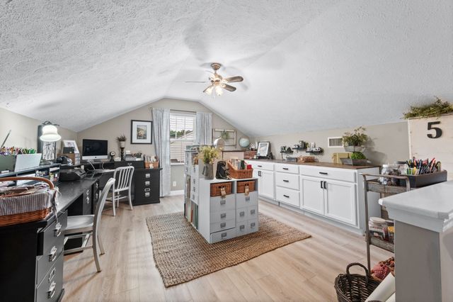 1038 Lexington Farms Dr, Spring Hill, TN 37174