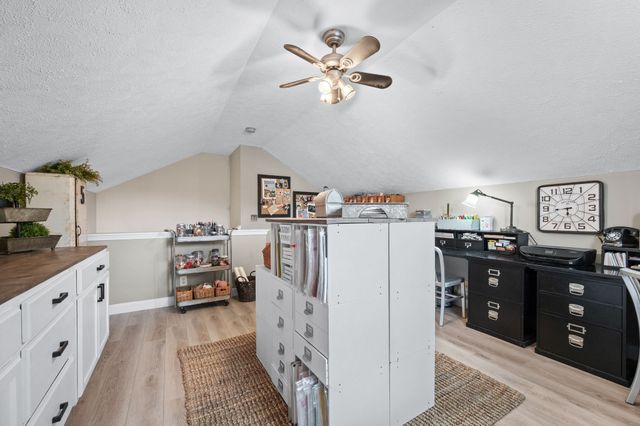 1038 Lexington Farms Dr, Spring Hill, TN 37174