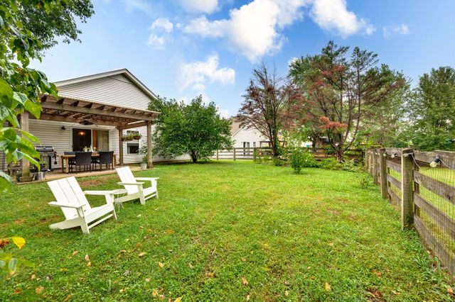 1038 Lexington Farms Dr, Spring Hill, TN 37174