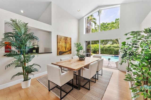 2013 Island Cir, Weston, FL 33326