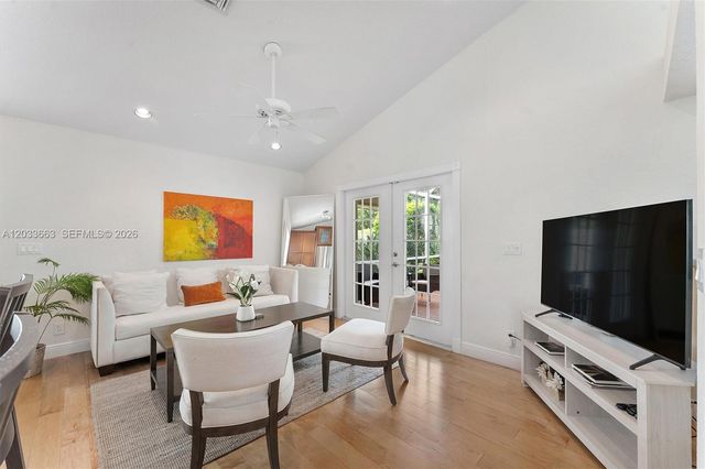 2013 Island Cir, Weston, FL 33326
