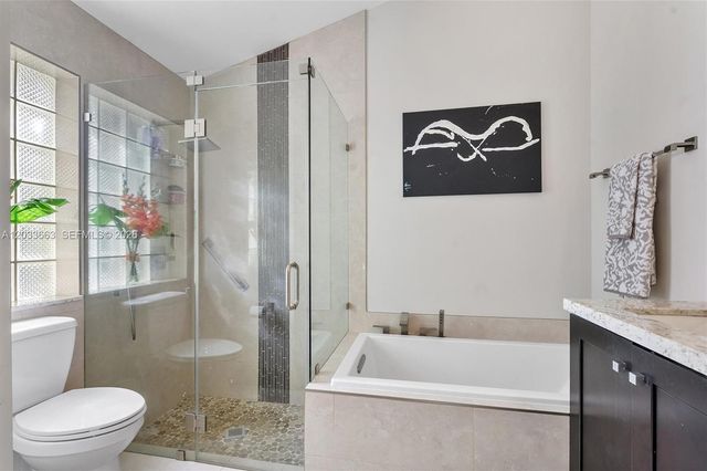 2013 Island Cir, Weston, FL 33326