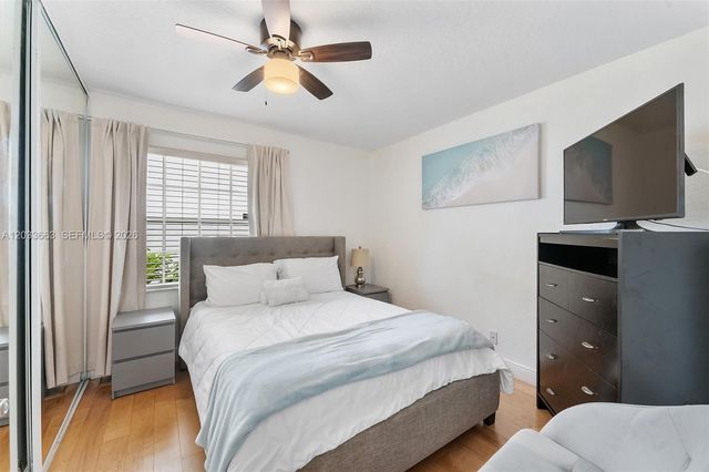 2013 Island Cir, Weston, FL 33326