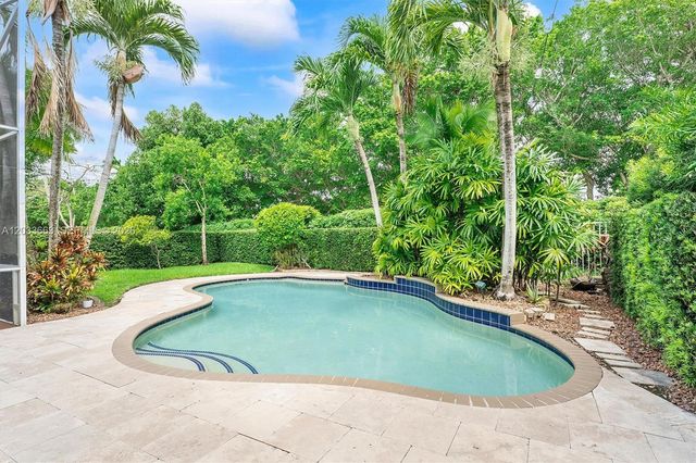 2013 Island Cir, Weston, FL 33326