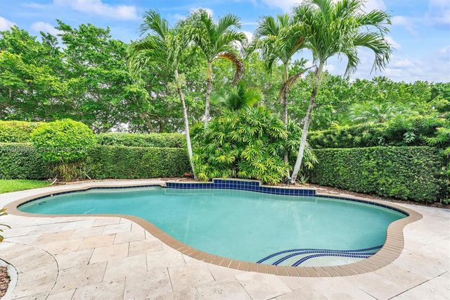 2013 Island Cir, Weston, FL 33326