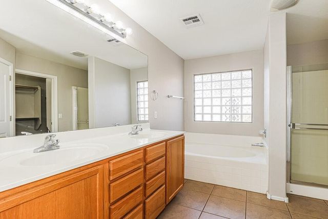 7814 S 72nd Lane, Laveen, AZ 85339
