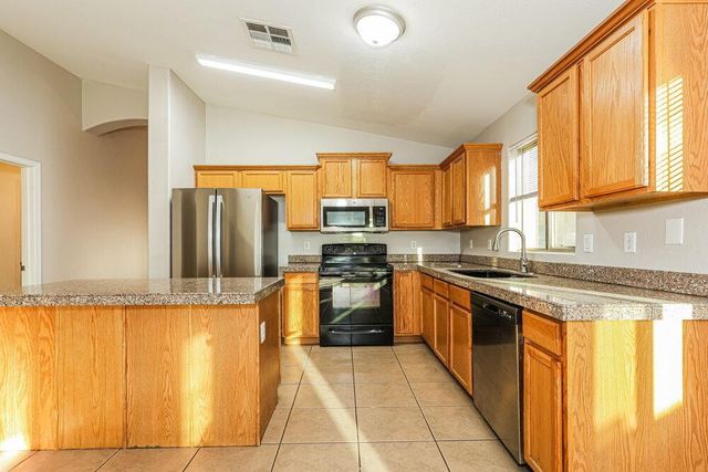 7814 S 72nd Lane, Laveen, AZ 85339