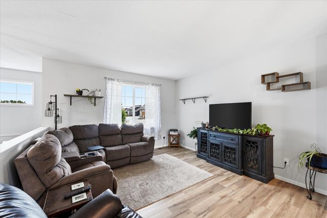 2857 213th Street W, Farmington, MN 55024