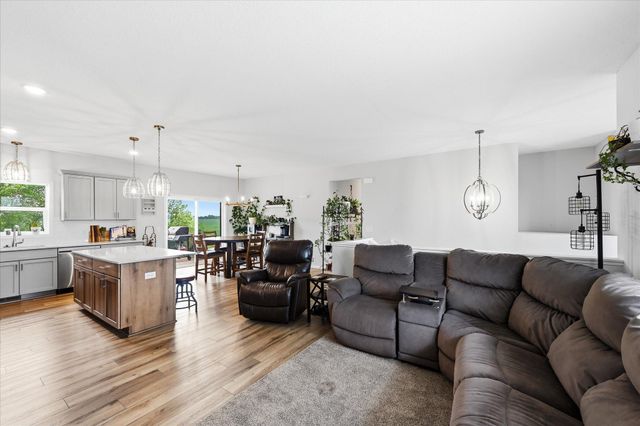 2857 213th Street W, Farmington, MN 55024