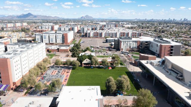 2421 W WASHINGTON Street, Phoenix, AZ 85009