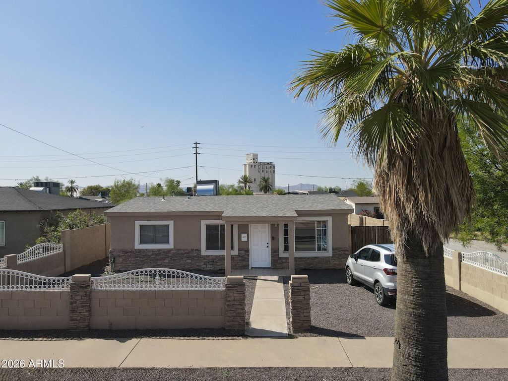 2421 W WASHINGTON Street, Phoenix, AZ 85009