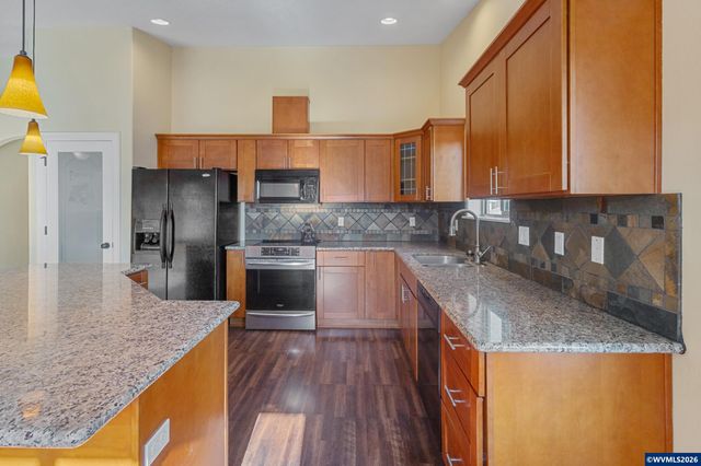 5648 Koda St SE, Salem, OR 97306