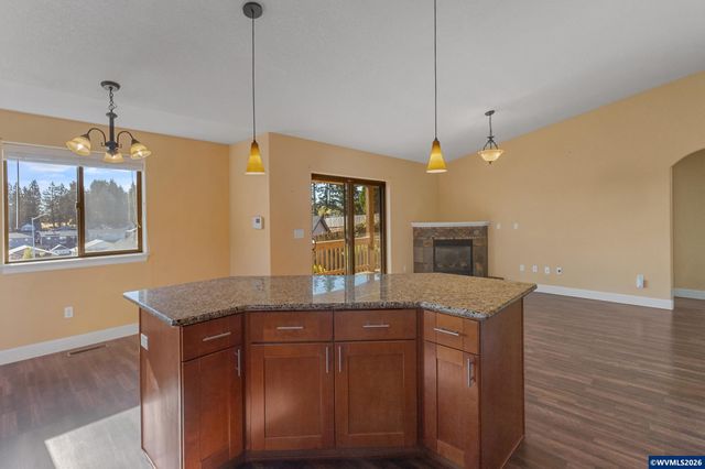 5648 Koda St SE, Salem, OR 97306