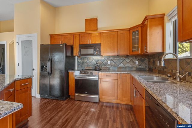 5648 Koda St SE, Salem, OR 97306
