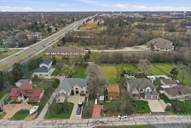 115 Hillside Lane, Burr Ridge, IL 60527