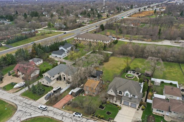 115 Hillside Lane, Burr Ridge, IL 60527