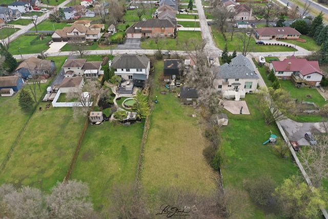 115 Hillside Lane, Burr Ridge, IL 60527