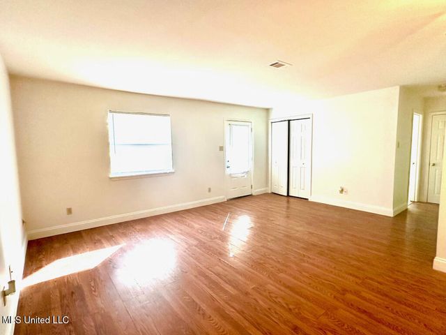 6 Dogwood Circle, Diamondhead, MS 39525