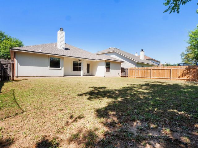 429 Falcon LN, Leander, TX 78641